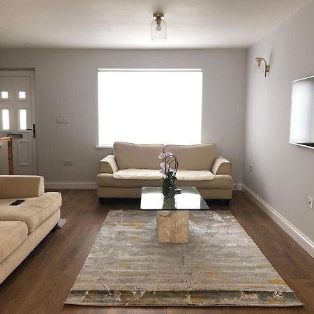 Отель Cozy House With Free Parking & Wifi Near Maryland Station Лондон Экстерьер фото